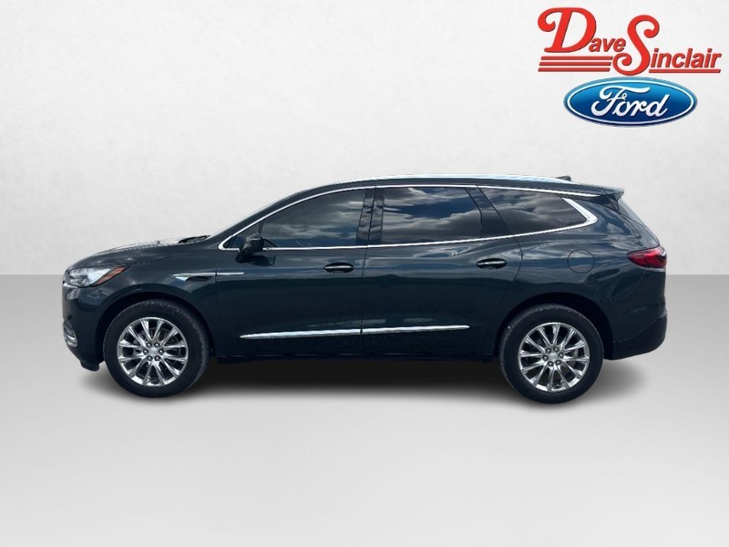 Buick Enclave Vehicle Full-screen Gallery Image 08