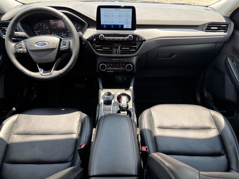 Ford Escape Vehicle Image 15