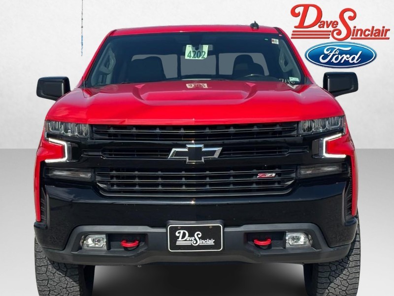 Chevrolet Silverado 1500 Vehicle Full-screen Gallery Image 02
