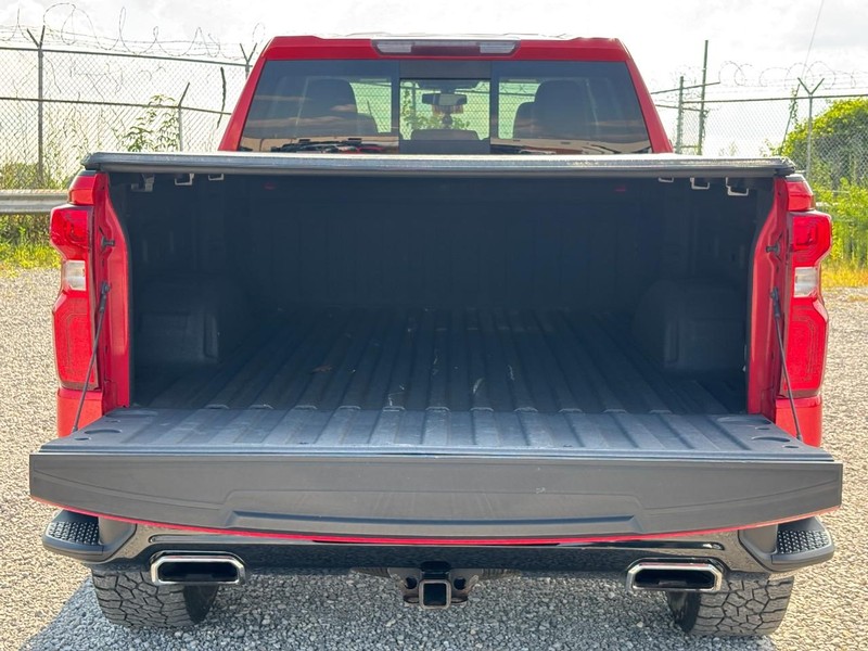 Chevrolet Silverado 1500 Vehicle Full-screen Gallery Image 09