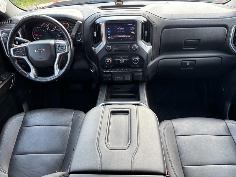 Chevrolet Silverado 1500 Vehicle Full-screen Gallery Image 14