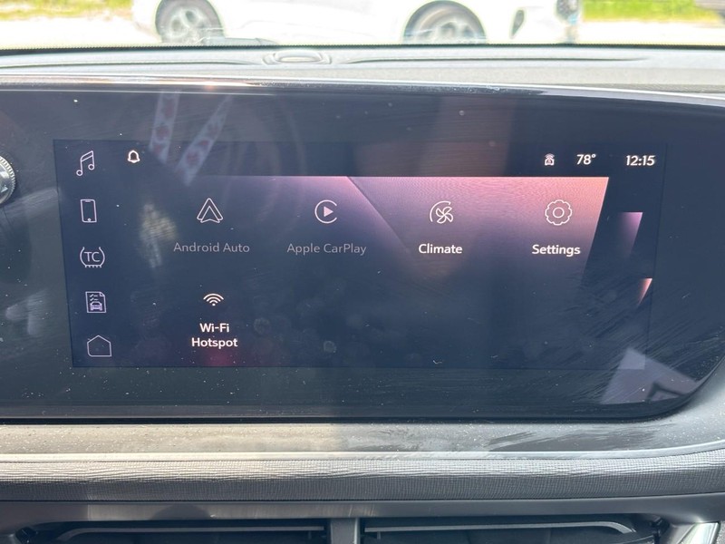 Buick Envista Vehicle Full-screen Gallery Image 20