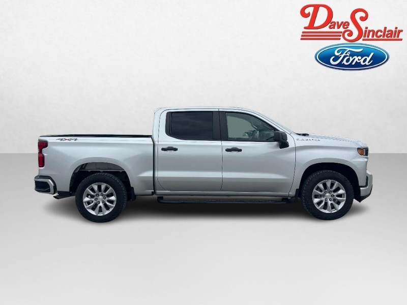 Chevrolet Silverado 1500 Vehicle Full-screen Gallery Image 04