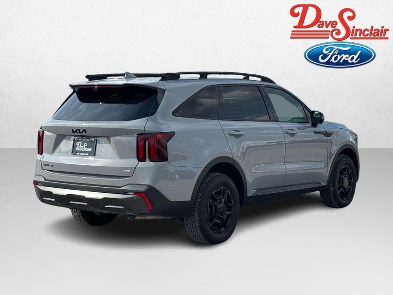 Kia Sorento Vehicle Full-screen Gallery Image 07