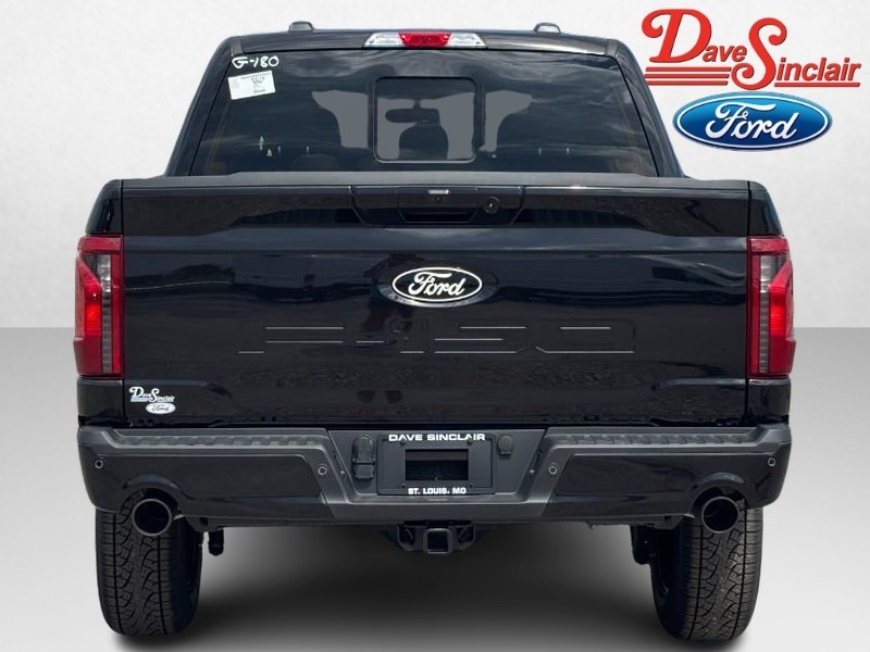Ford F-150 Vehicle Full-screen Gallery Image 08