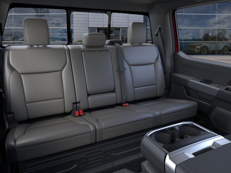 Ford F-150 Vehicle Full-screen Gallery Image 13