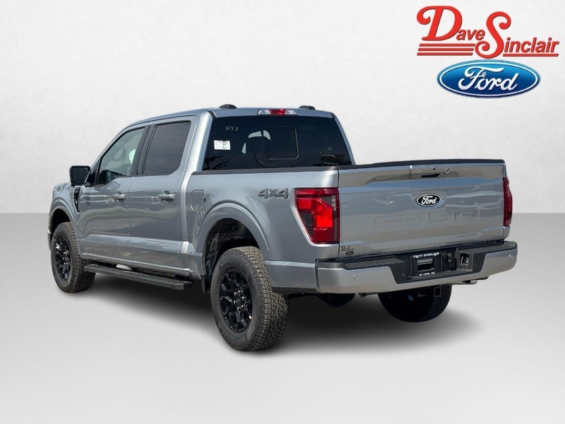 Ford F-150 Vehicle Full-screen Gallery Image 09
