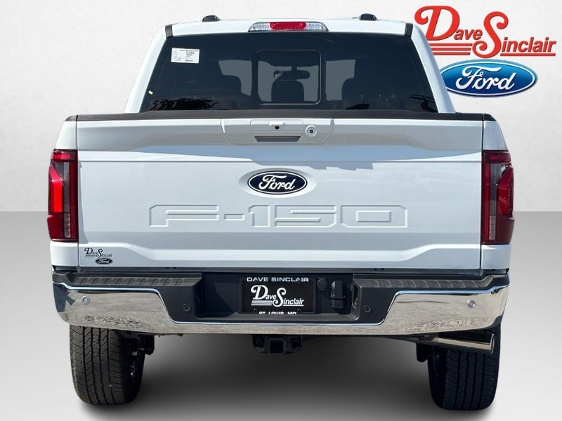 Ford F-150 Vehicle Full-screen Gallery Image 08
