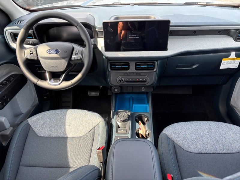 Ford Maverick Vehicle Full-screen Gallery Image 15