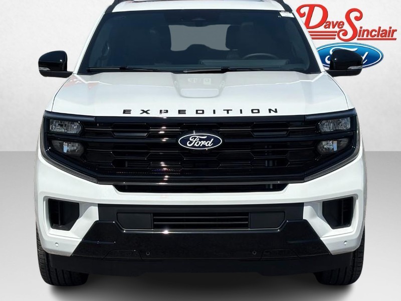 Ford Expedition Max Vehicle Full-screen Gallery Image 02