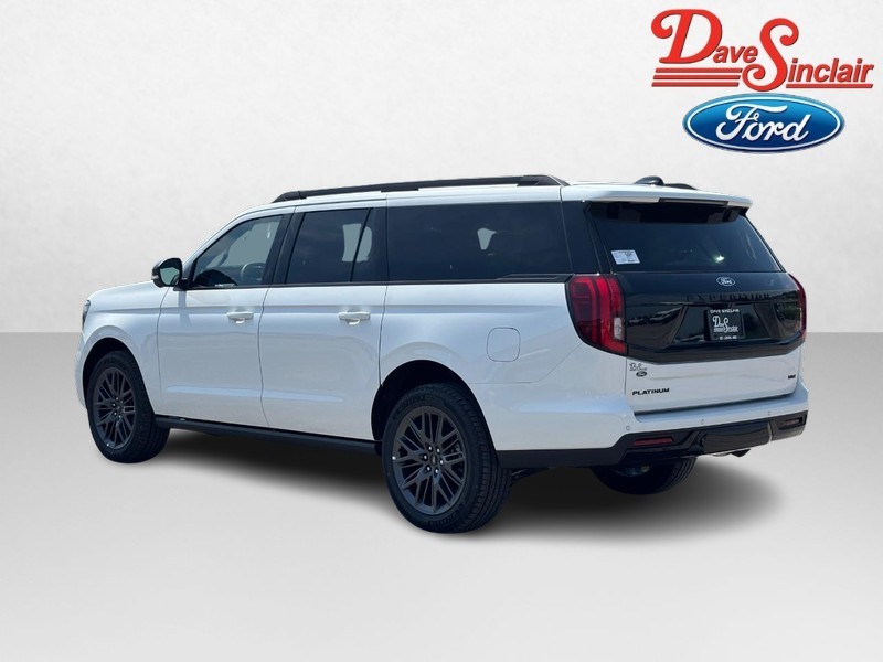 Ford Expedition Max Vehicle Full-screen Gallery Image 09