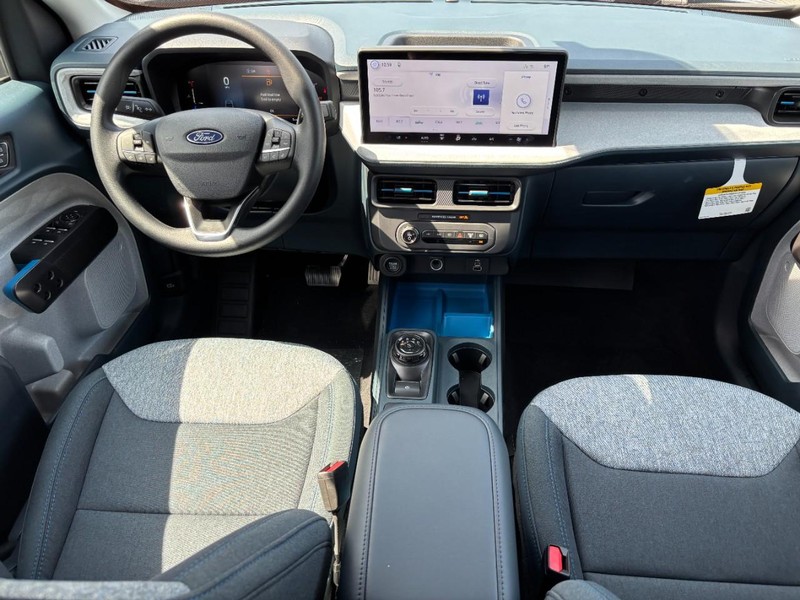 Ford Maverick Vehicle Full-screen Gallery Image 15