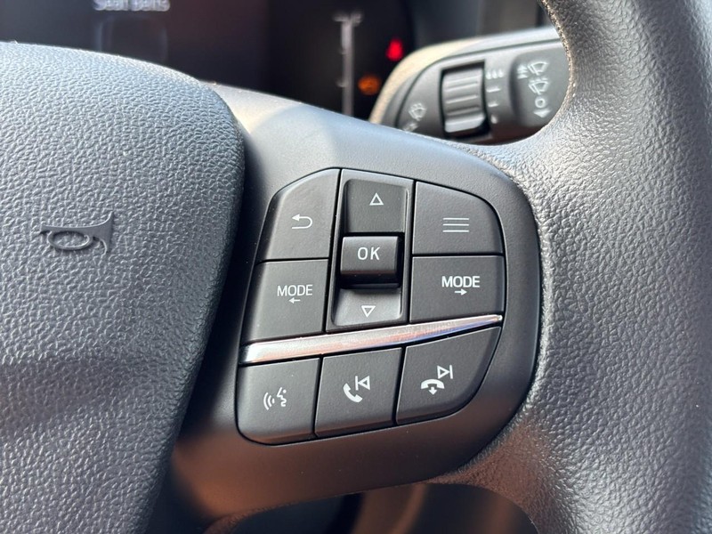 Ford Maverick Vehicle Full-screen Gallery Image 20