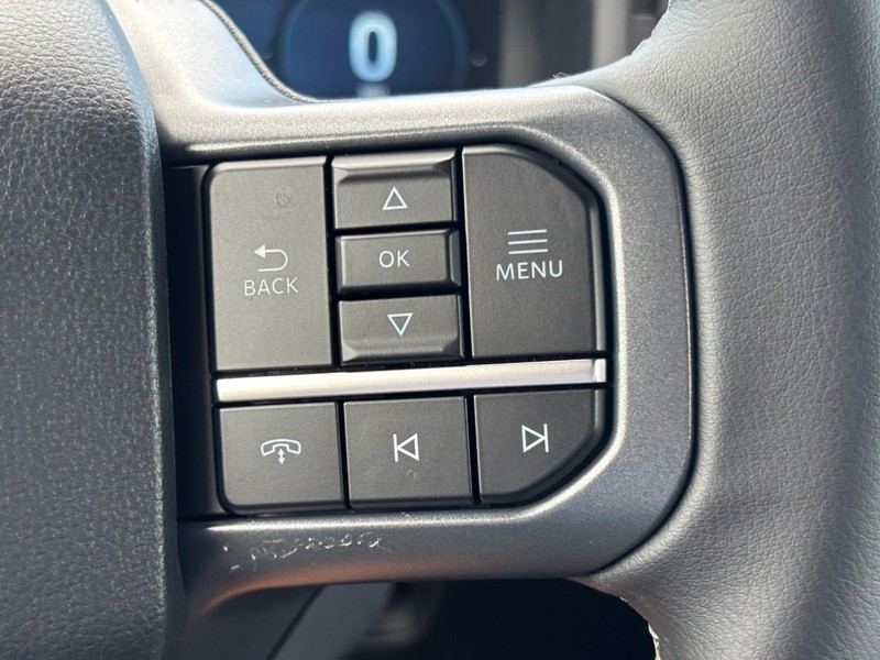 Ford F-150 Vehicle Full-screen Gallery Image 20