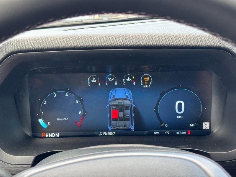 Ford F-150 Vehicle Full-screen Gallery Image 21