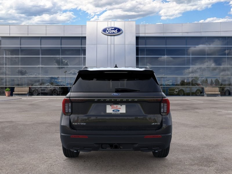 Ford Explorer Vehicle Full-screen Gallery Image 07
