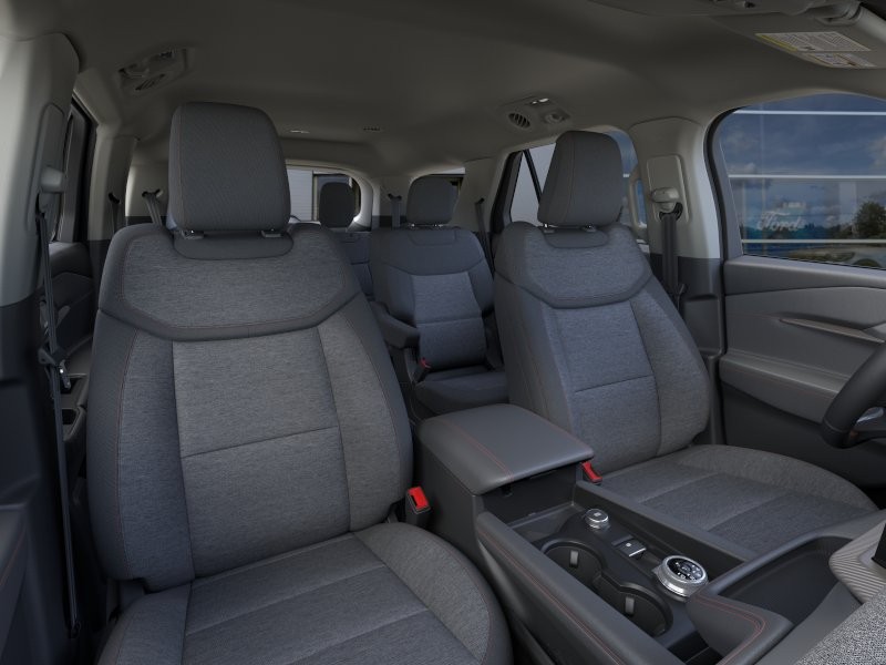 Ford Explorer Vehicle Full-screen Gallery Image 12