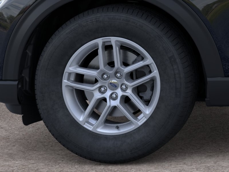Ford Explorer Vehicle Full-screen Gallery Image 21