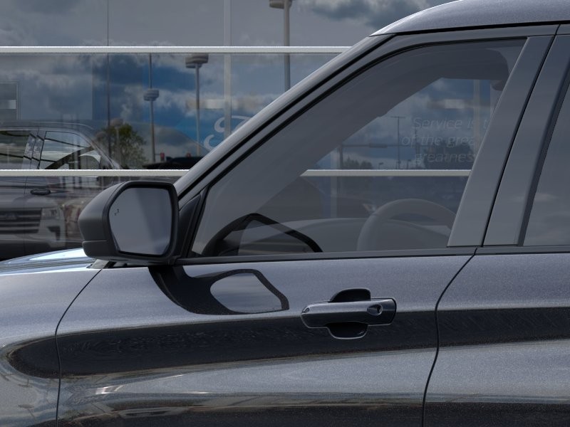 Ford Explorer Vehicle Full-screen Gallery Image 22