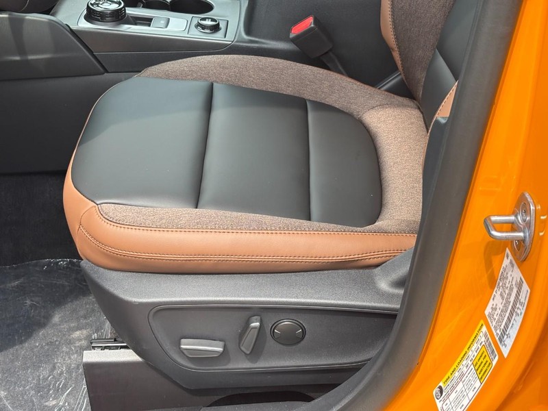 Ford Bronco Sport Vehicle Full-screen Gallery Image 17