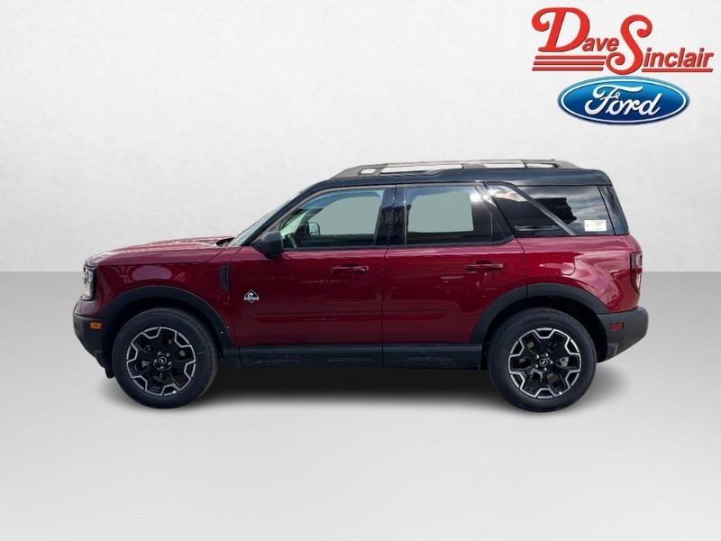 Ford Bronco Sport Vehicle Full-screen Gallery Image 09