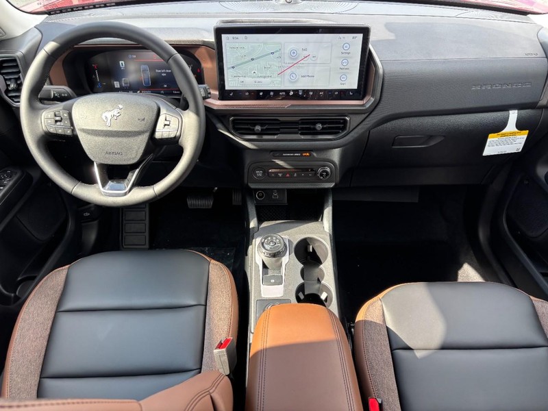 Ford Bronco Sport Vehicle Full-screen Gallery Image 14