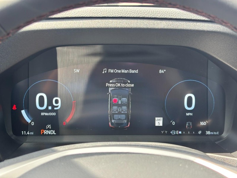 Ford Explorer Vehicle Full-screen Gallery Image 22