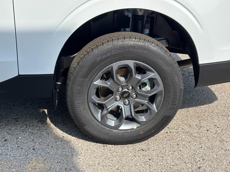 Ford Maverick Vehicle Full-screen Gallery Image 11
