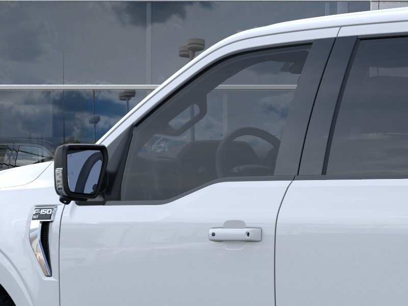 Ford F-150 Vehicle Full-screen Gallery Image 22