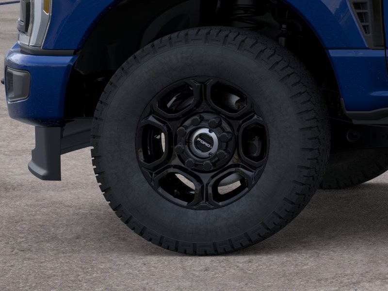 Ford Super Duty F-250 SRW Vehicle Full-screen Gallery Image 21