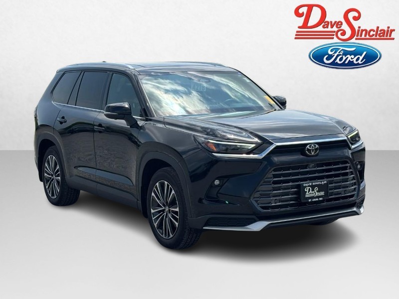 Toyota Grand Highlander Vehicle Full-screen Gallery Image 04