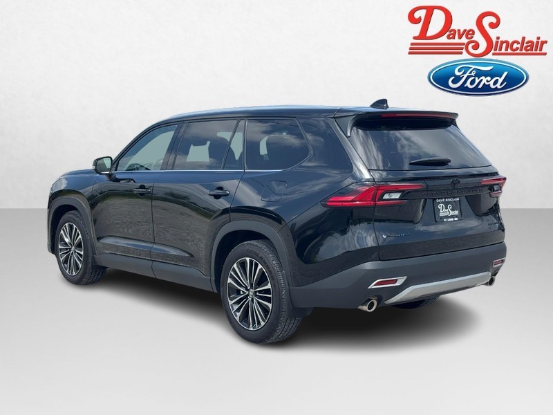 Toyota Grand Highlander Vehicle Full-screen Gallery Image 09