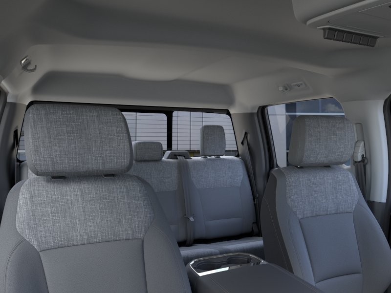 Ford Super Duty F-250 SRW Vehicle Full-screen Gallery Image 24