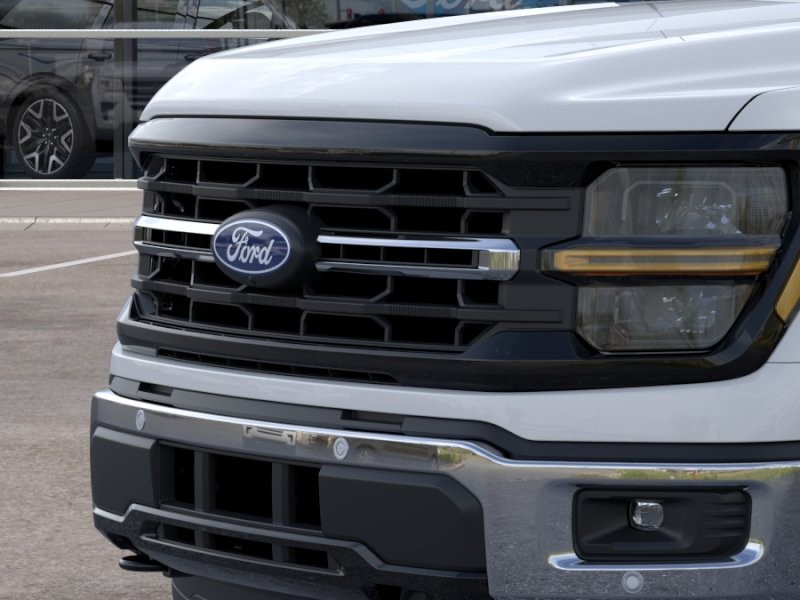 Ford F-150 Vehicle Full-screen Gallery Image 19