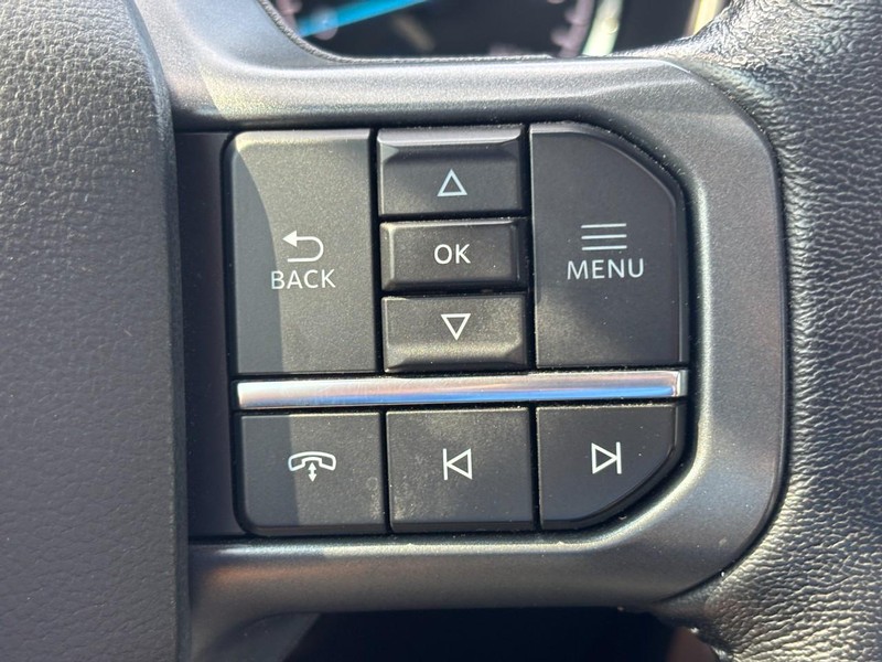 Ford F-150 Vehicle Full-screen Gallery Image 20