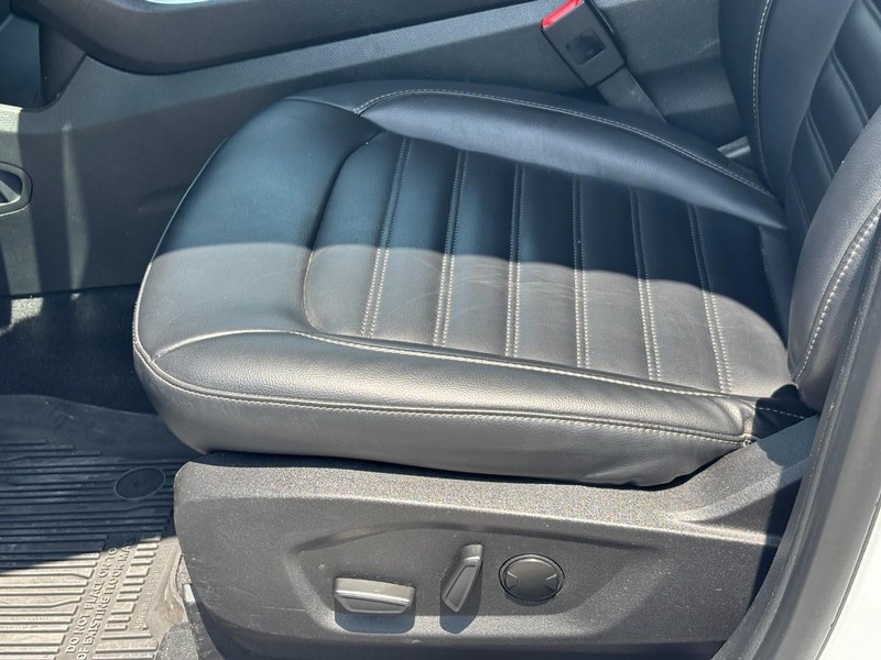 Ford Edge Vehicle Image 17