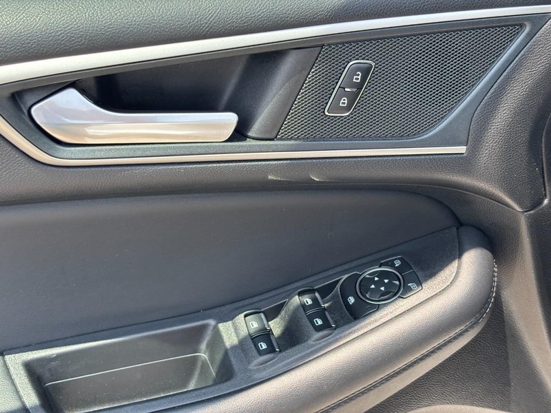 Ford Edge Vehicle Image 18