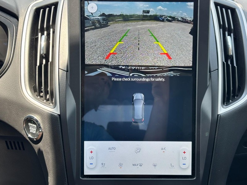 Ford Edge Vehicle Image 23