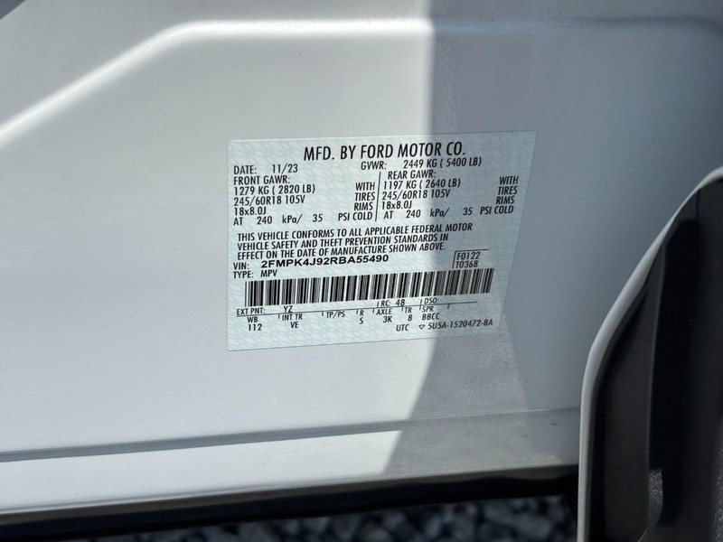 Ford Edge Vehicle Image 24