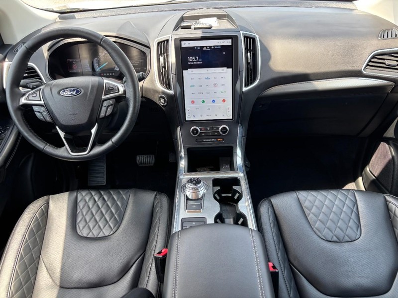 Ford Edge Vehicle Image 13