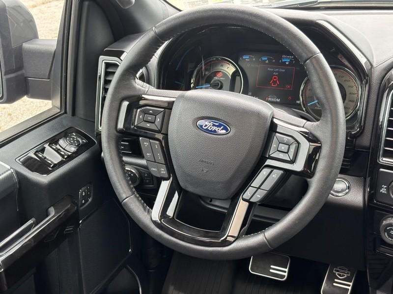 Ford F-150 Vehicle Image 15