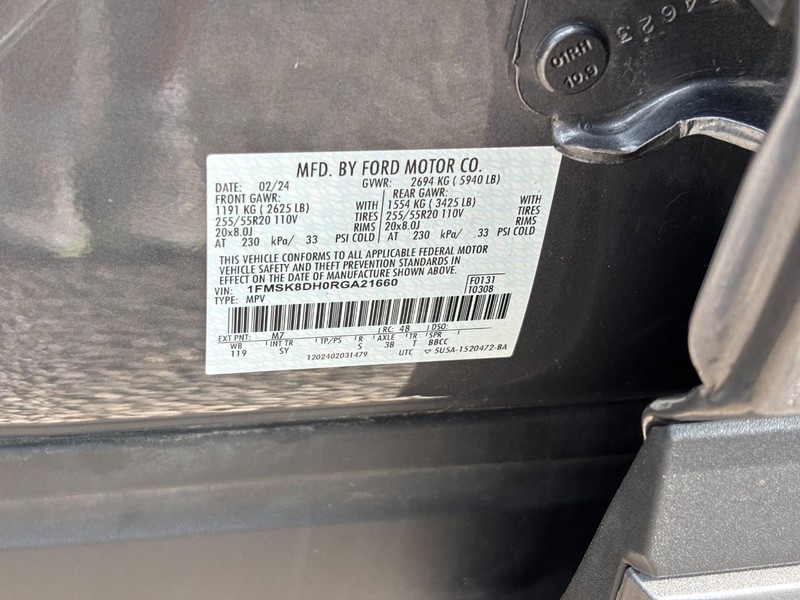 Ford Explorer Vehicle Image 27