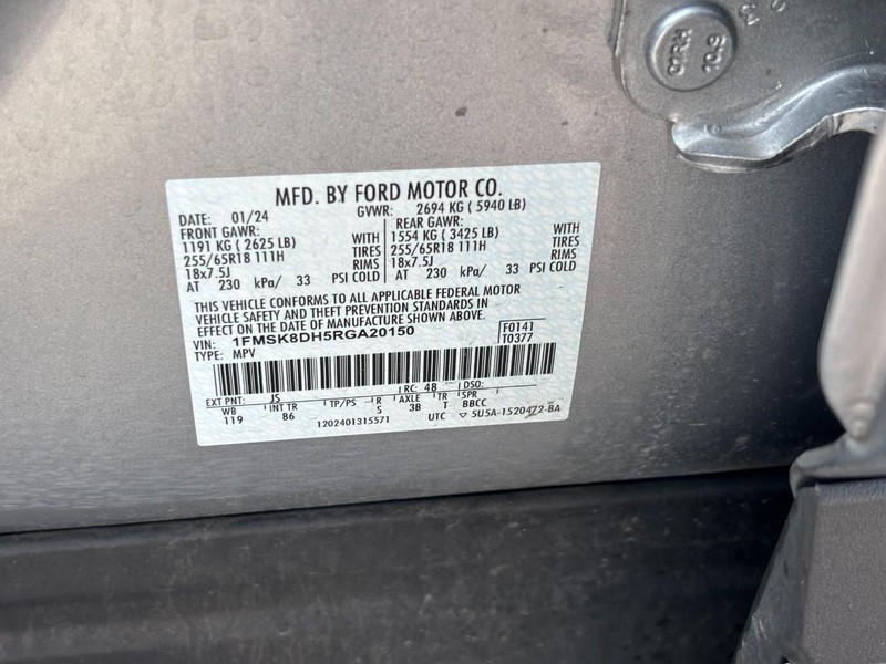 Ford Explorer Vehicle Image 26