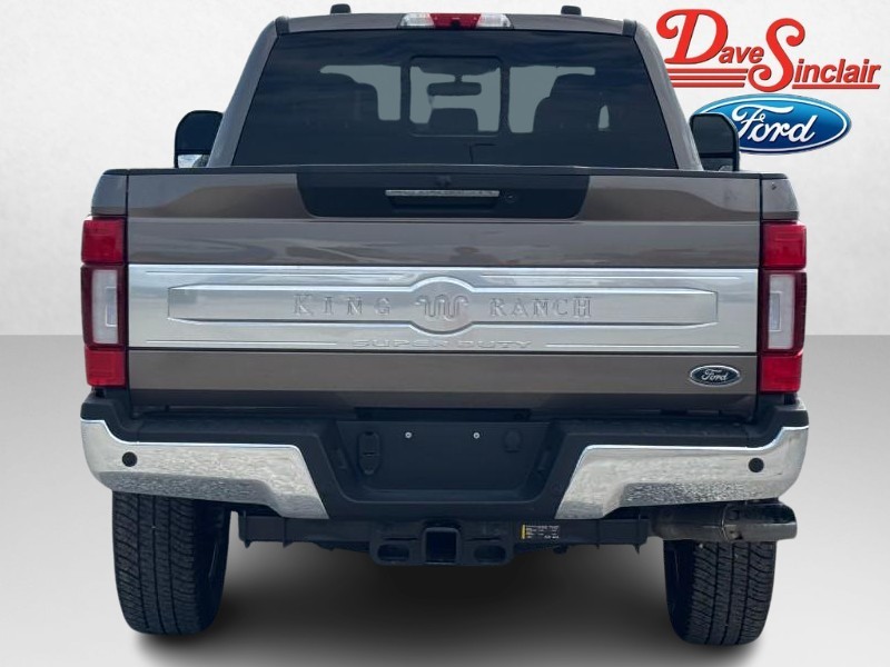 Ford Super Duty F-350 SRW Vehicle Full-screen Gallery Image 08