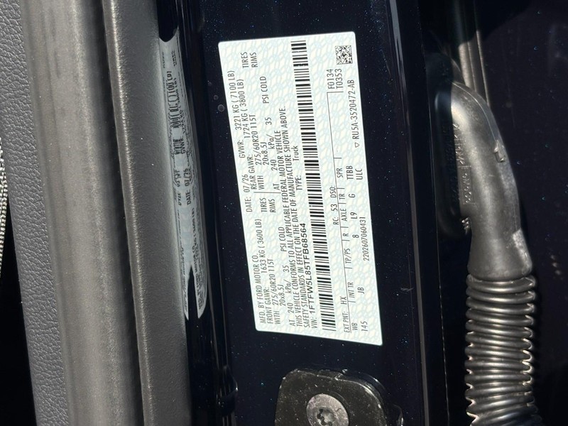 Ford F-150 Vehicle Full-screen Gallery Image 26