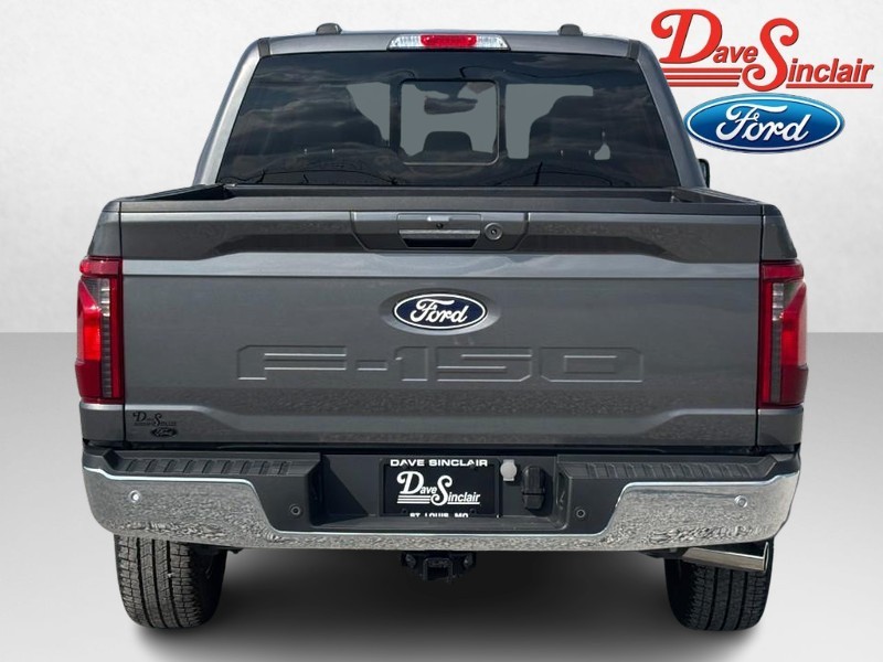 Ford F-150 Vehicle Full-screen Gallery Image 08
