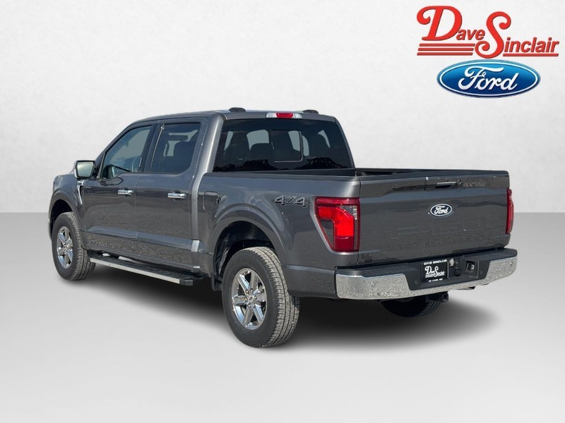 Ford F-150 Vehicle Full-screen Gallery Image 09