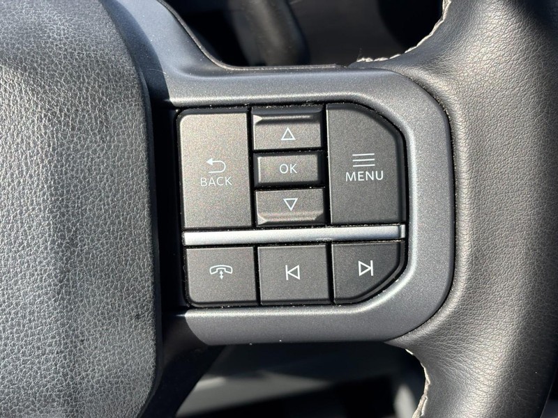 Ford F-150 Vehicle Full-screen Gallery Image 20