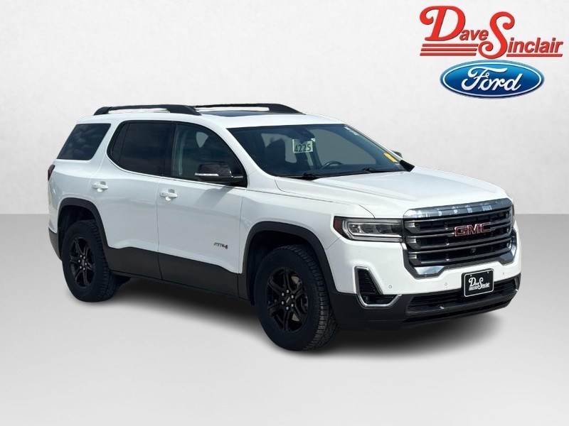GMC Acadia Vehicle Full-screen Gallery Image 04