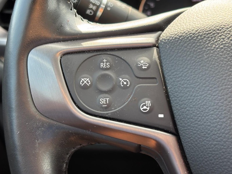 GMC Acadia Vehicle Full-screen Gallery Image 20